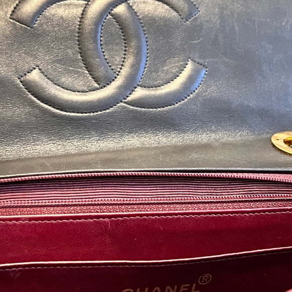 CHANEL JUMBO SINGLE FLAP BAG (Vintage) - Picture 7 of 11
